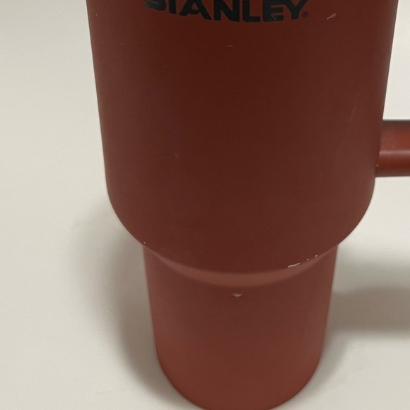 Stanley RED RUST the QUENCHER H2.0 FLOWSTATE TUMBLER (SOFT MATTE) | 40 OZ - Picture 11 of 12